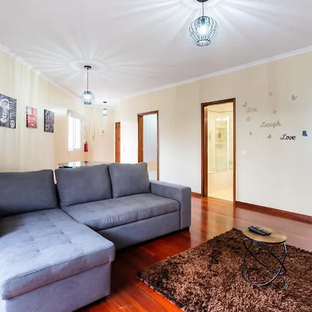 Guestready - With Balcony Apartment *